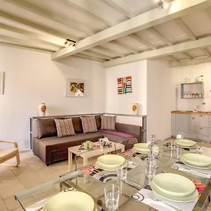  Appartement Three Bedroom Campo Dei Fiori Italie